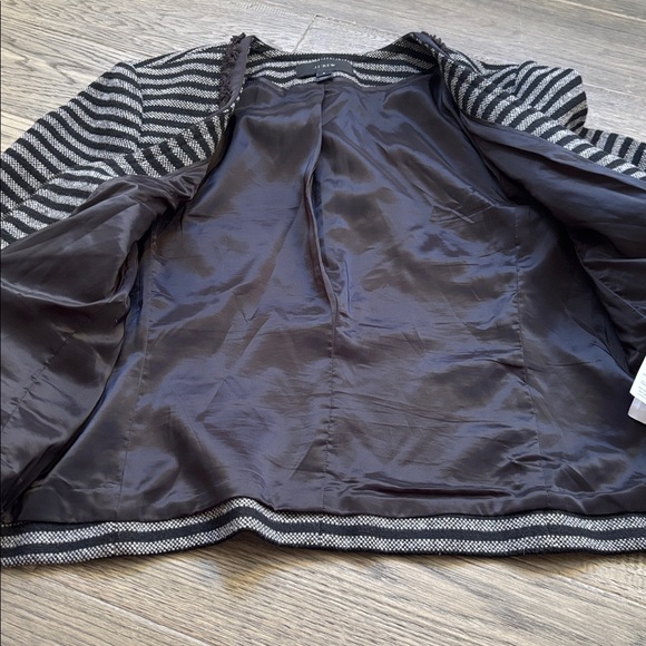 J. Crew| Black Grey Striped Tweed Fringe Trim Scoop Neck Zip Up Blazer Jacket 8 - Picture 9 of 14